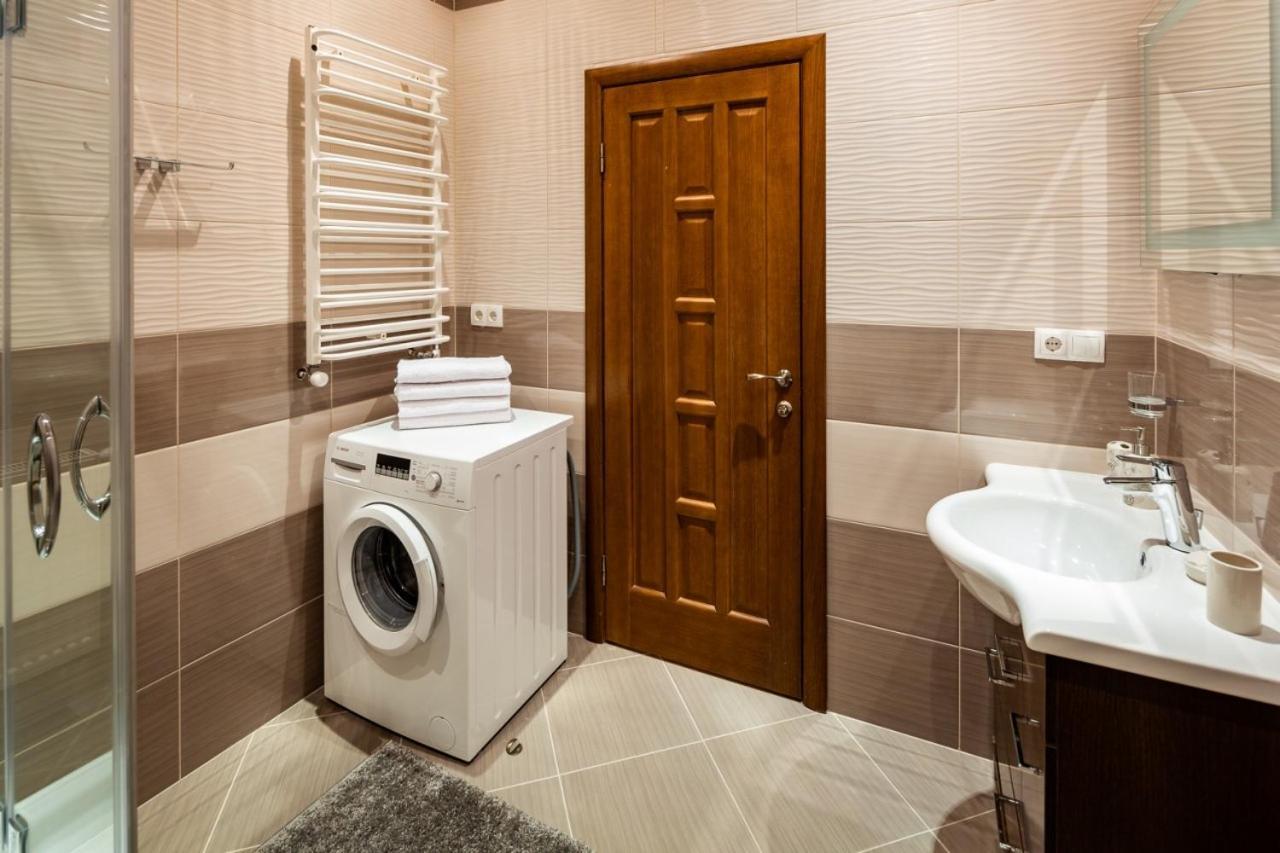 Alfa Apartments Svobody 31 利沃夫 外观 照片