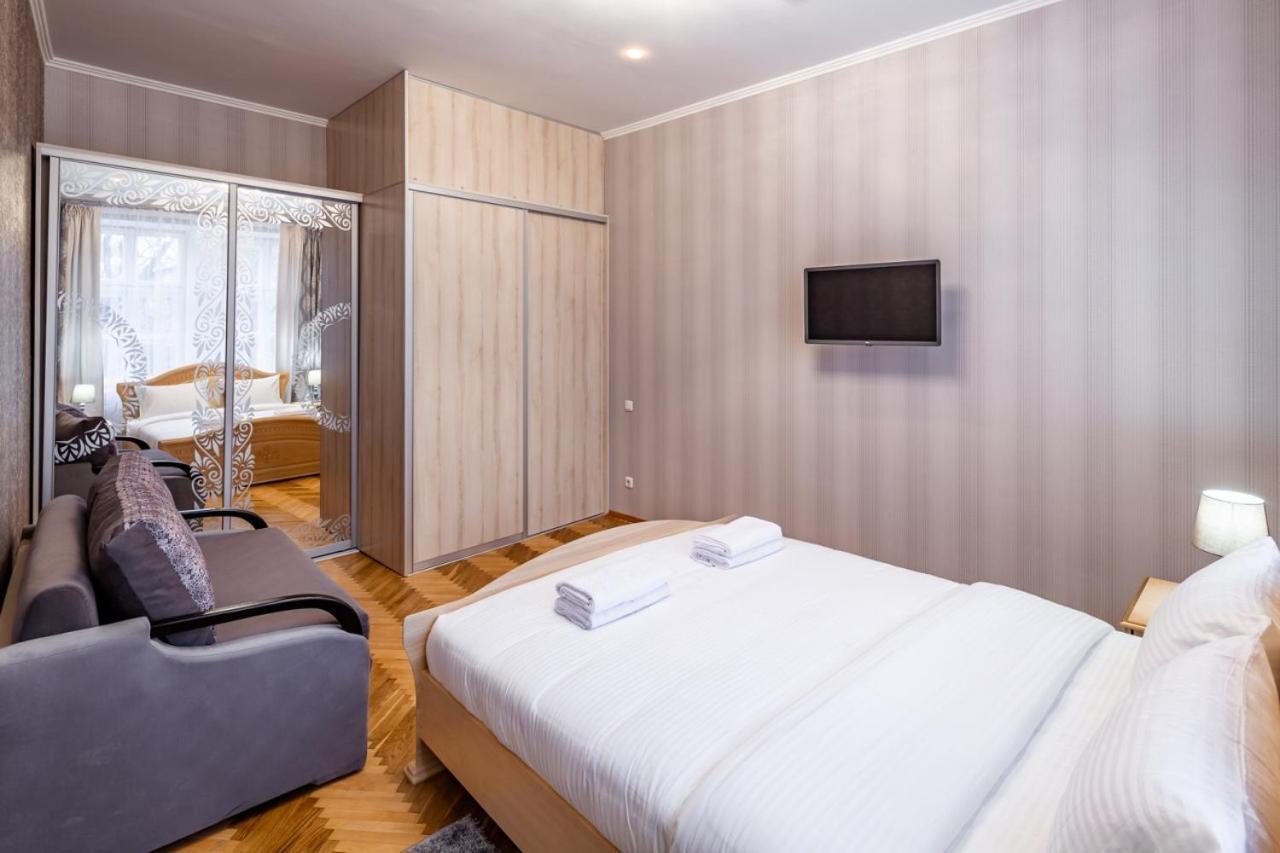 Alfa Apartments Svobody 31 利沃夫 外观 照片