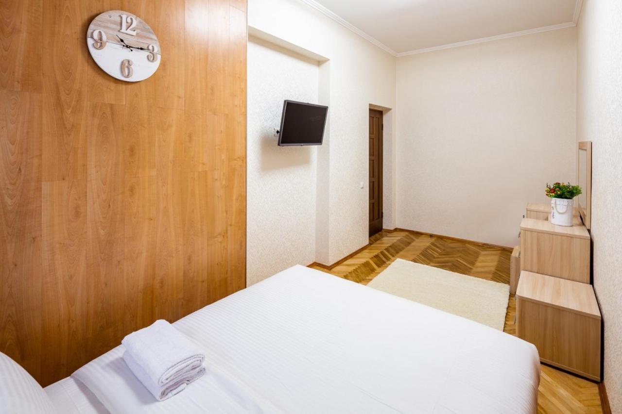 Alfa Apartments Svobody 31 利沃夫 外观 照片